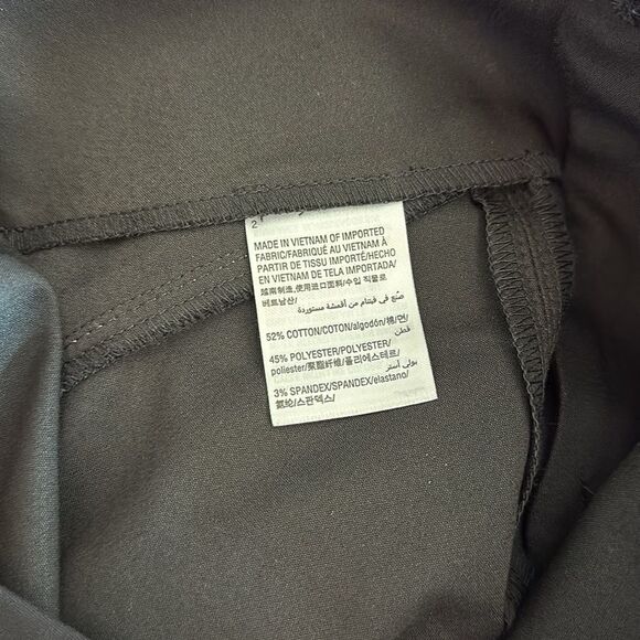 NWT INC Women’s Shorts - Picture 7 of 7